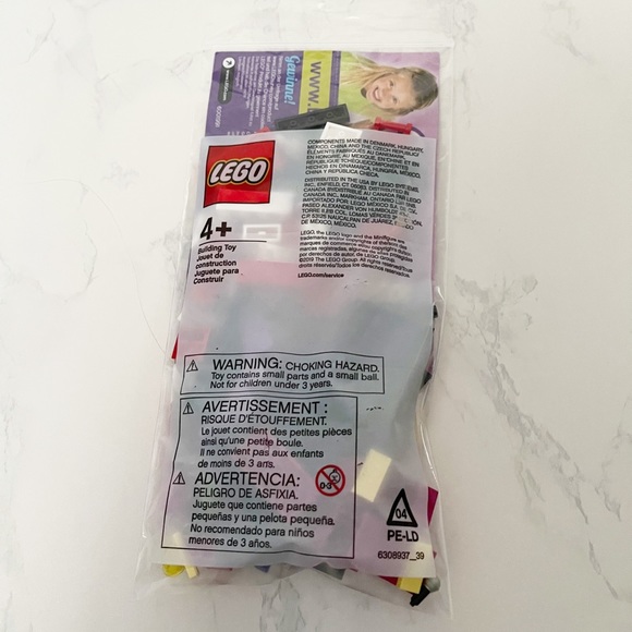 Lego Friends Andrea’s Stage Set #3932  (87 pieces) - Picture 6 of 6